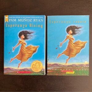 SCHOLASTIC bilingual book set